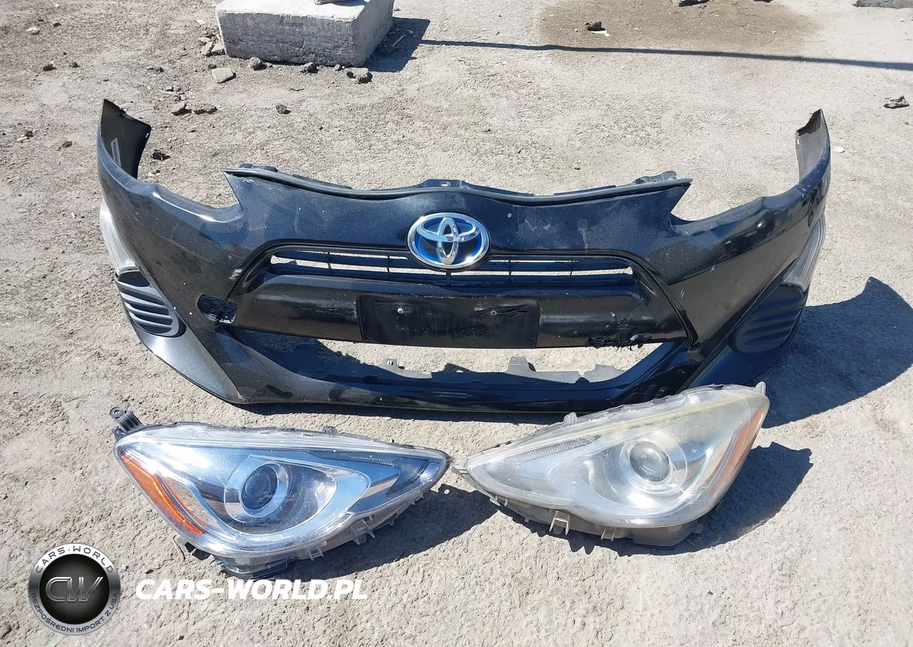 2016 Toyota Prius C Two VIN:JTDKDTB39G1118025 - 12