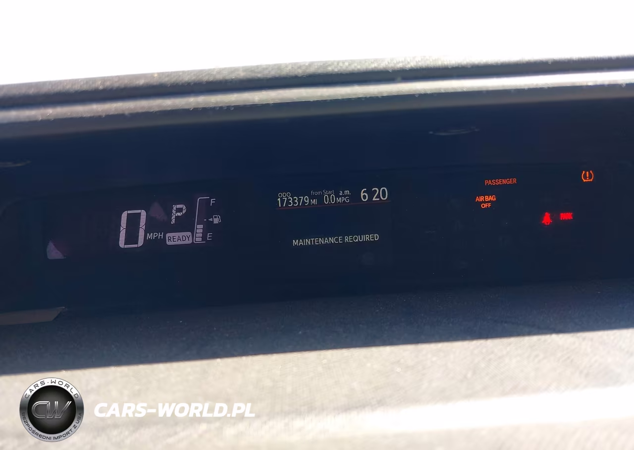 2016 Toyota Prius C Two VIN:JTDKDTB39G1118025 - 7