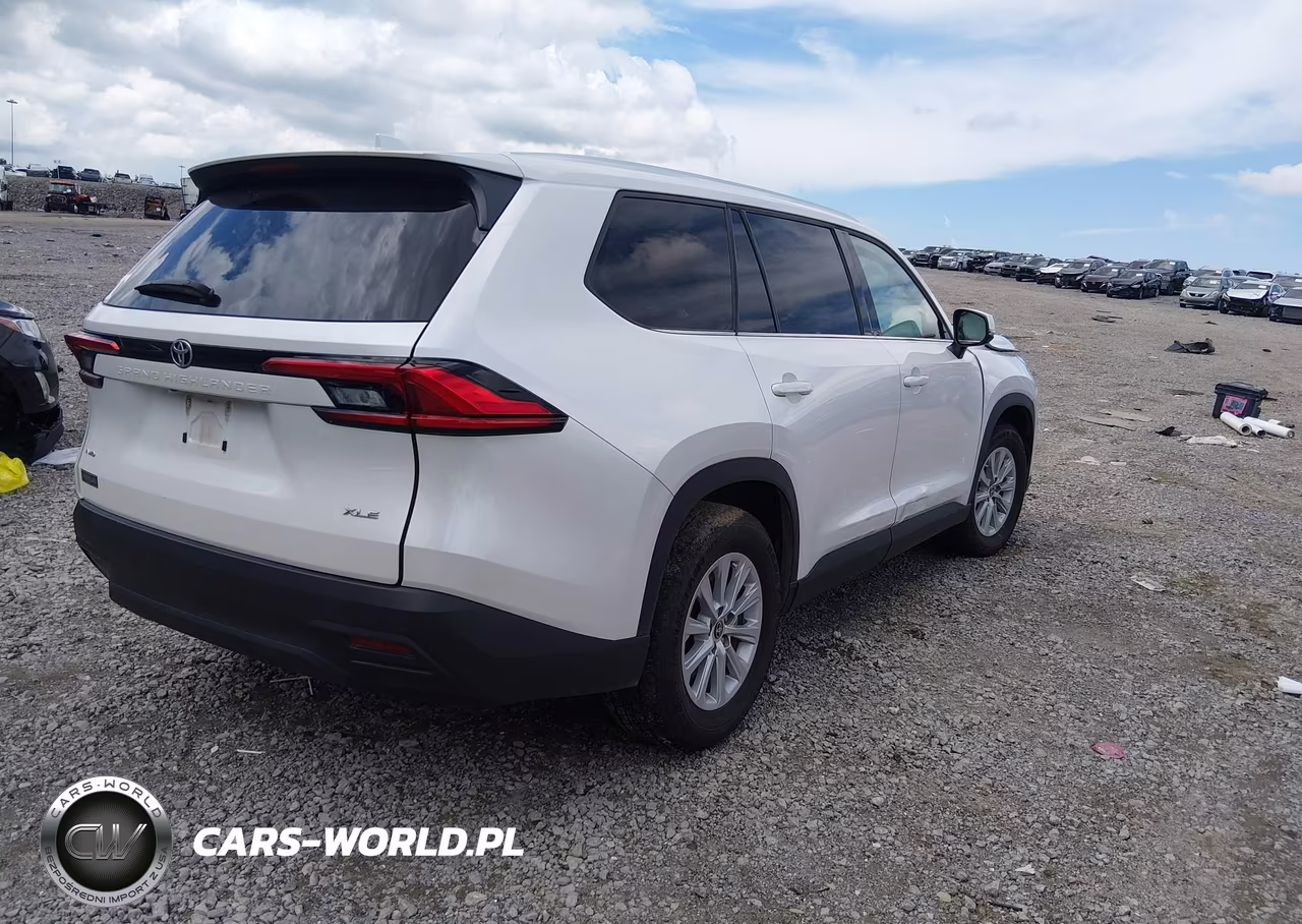 2024 Toyota Grand Highlander Xle VIN:5TDAAAB50RS026317 - 4