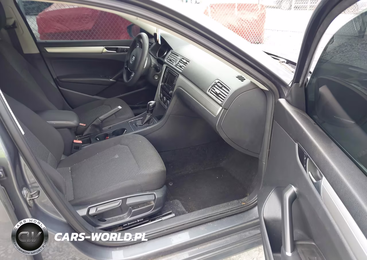 2016 Volkswagen Passat 1.8T S VIN:1VWAT7A30GC042476 - 5