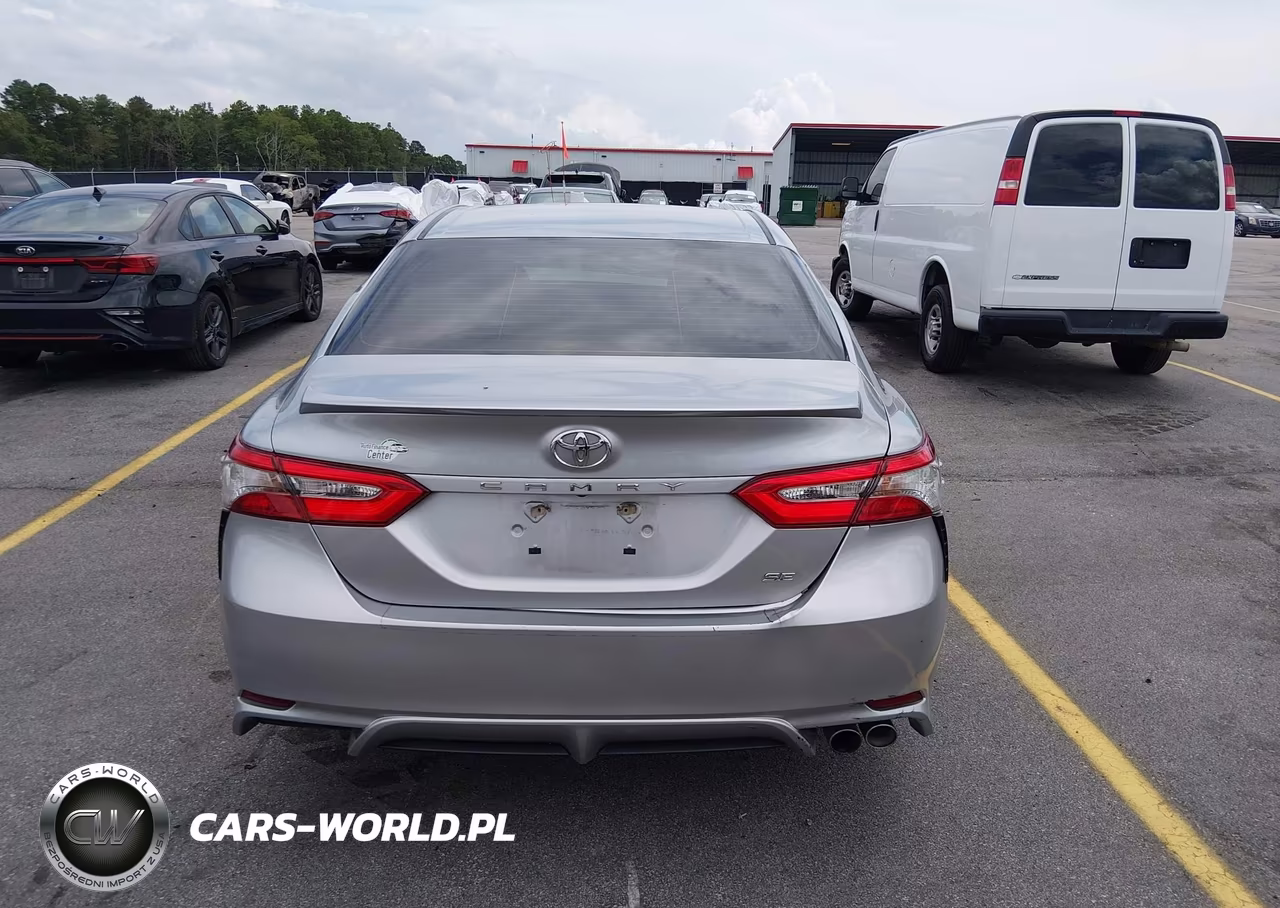 2018 Toyota Camry Se VIN:4T1B11HK3JU656636 - 15