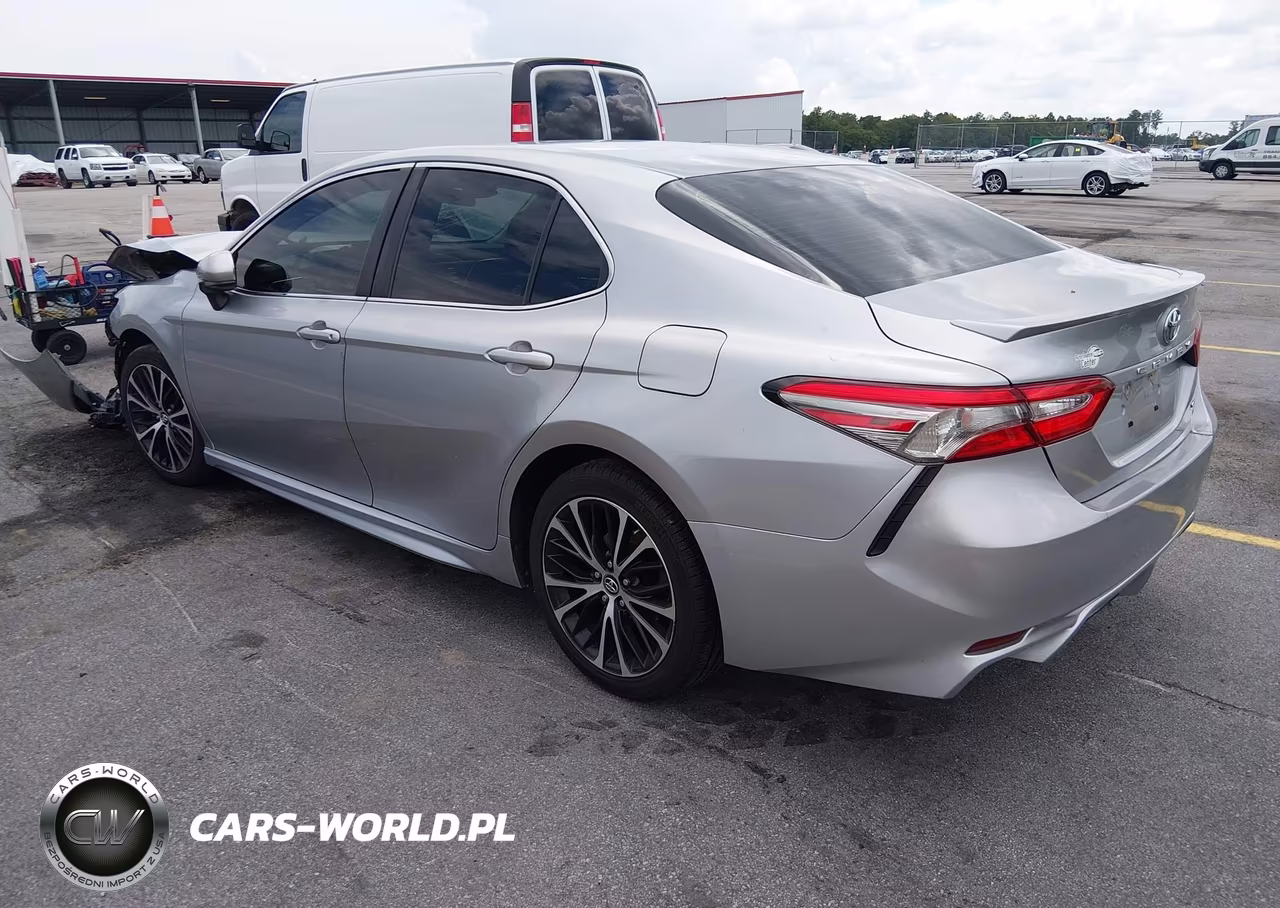 2018 Toyota Camry Se VIN:4T1B11HK3JU656636 - 3