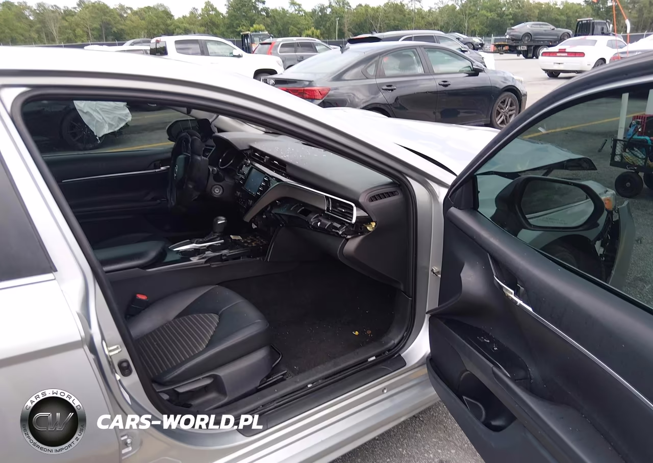 2018 Toyota Camry Se VIN:4T1B11HK3JU656636 - 5