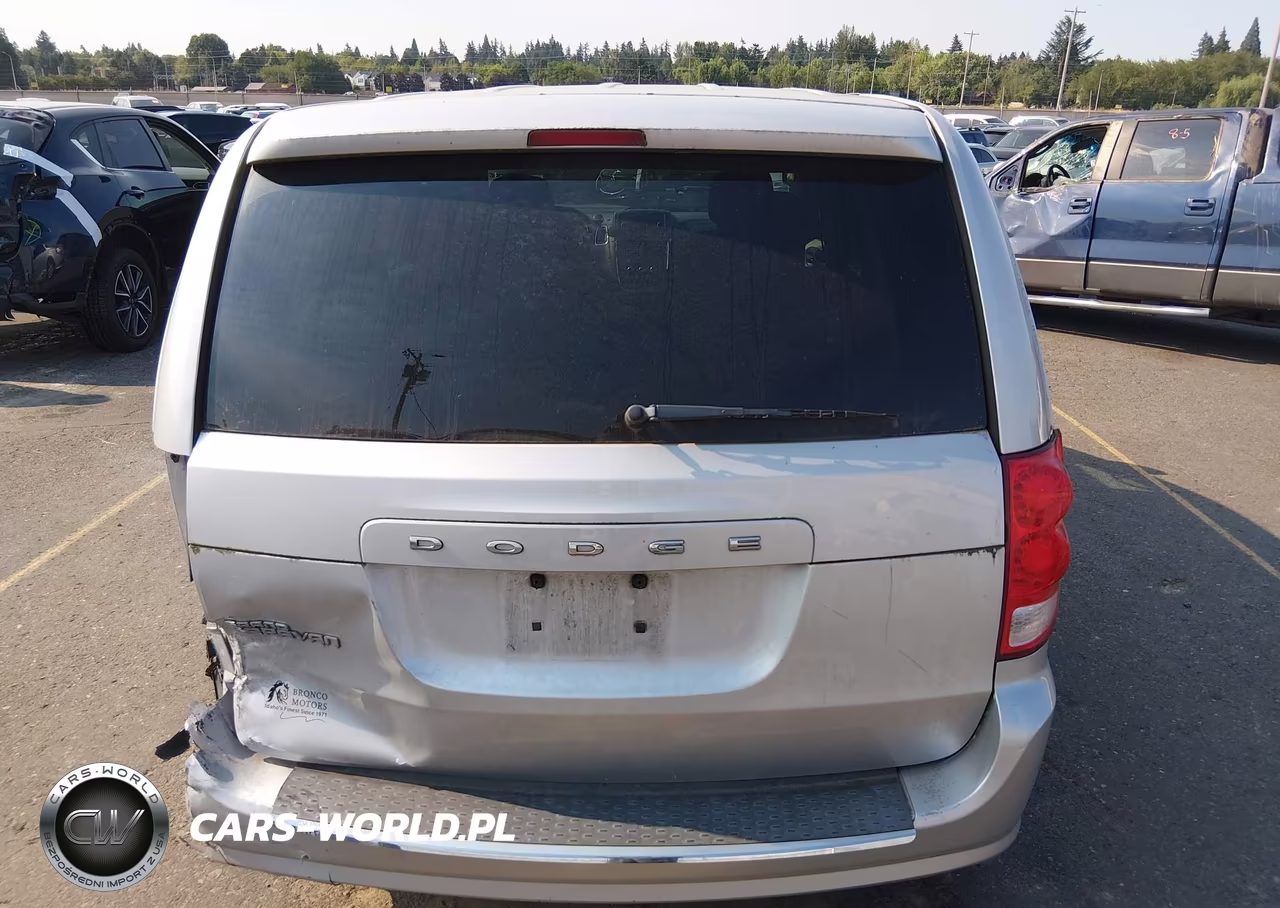2011 Dodge Grand Caravan Express VIN:2D4RN4DG7BR700357 - 17
