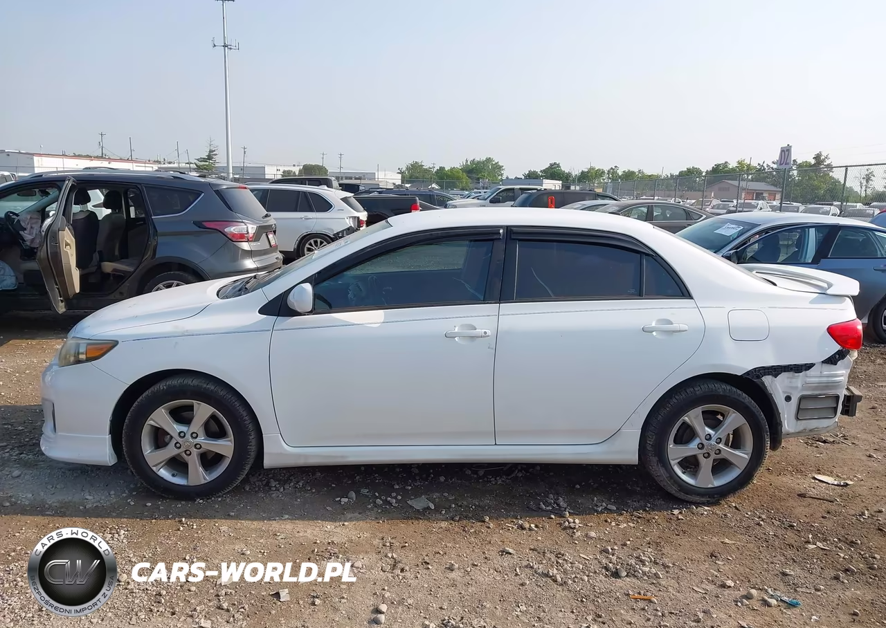 2011 Toyota Corolla S VIN:2T1BU4EE1BC608241 - 15