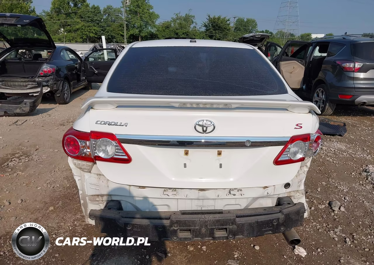 2011 Toyota Corolla S VIN:2T1BU4EE1BC608241 - 17