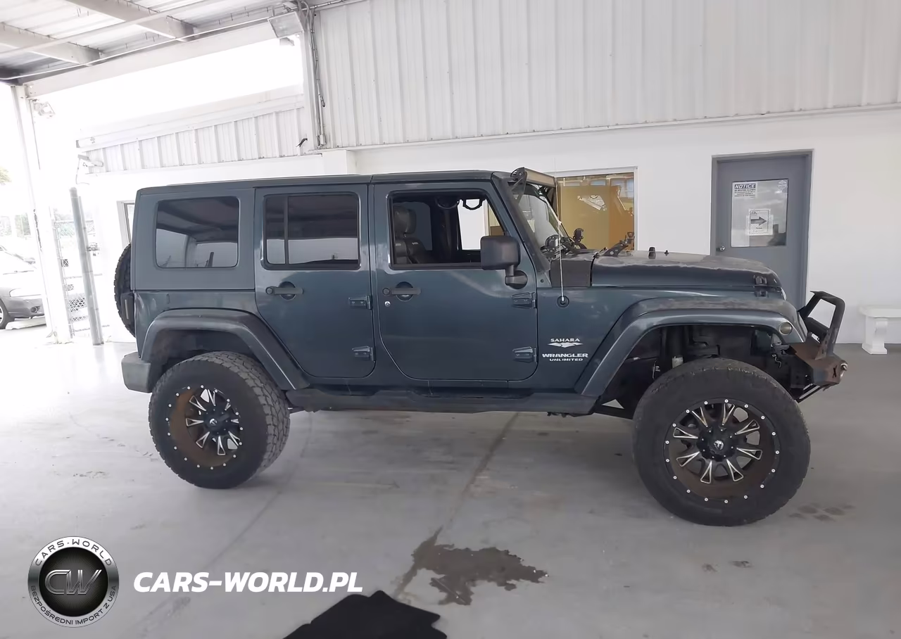 2007 Jeep Wrangler Unlimited Sahara VIN:1J4GA59177L190757 - 14