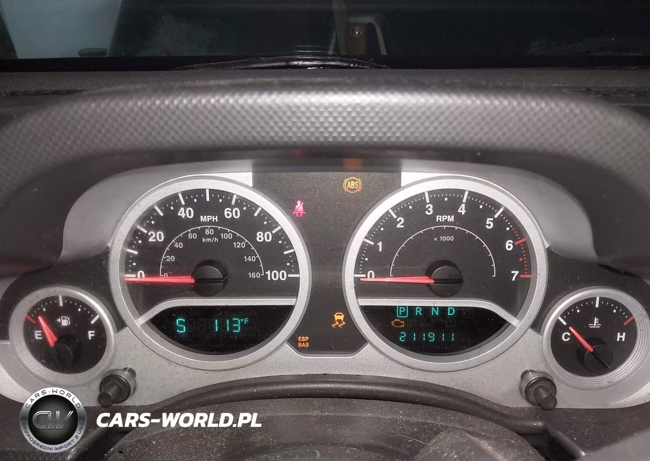 2007 Jeep Wrangler Unlimited Sahara VIN:1J4GA59177L190757 - 7