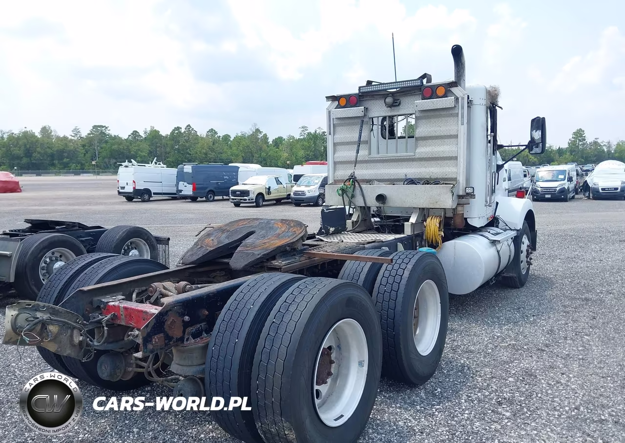 2003 Kenworth Construction T800 VIN:1XKDDU9X03J384149 - 4
