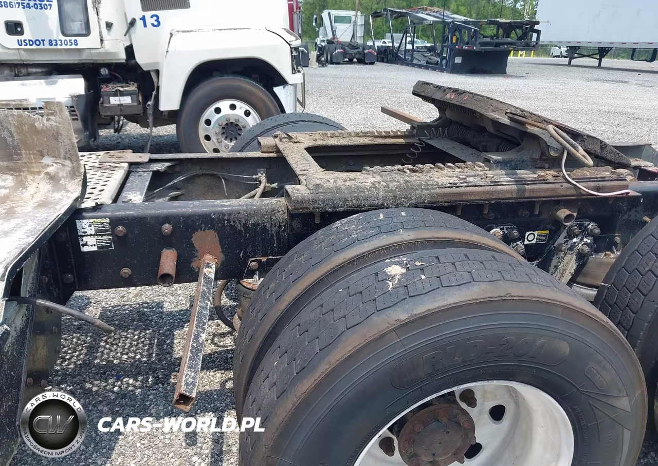 2003 Kenworth Construction T800 VIN:1XKDDU9X03J384149 - 8