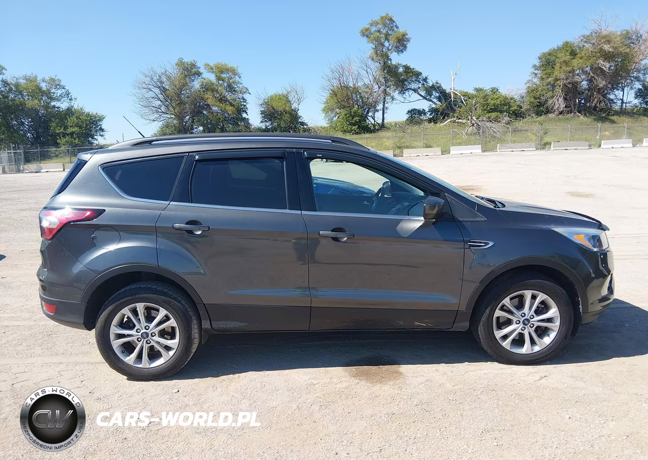 2018 Ford Escape Se VIN:1FMCU9GD0JUD07401 - 13