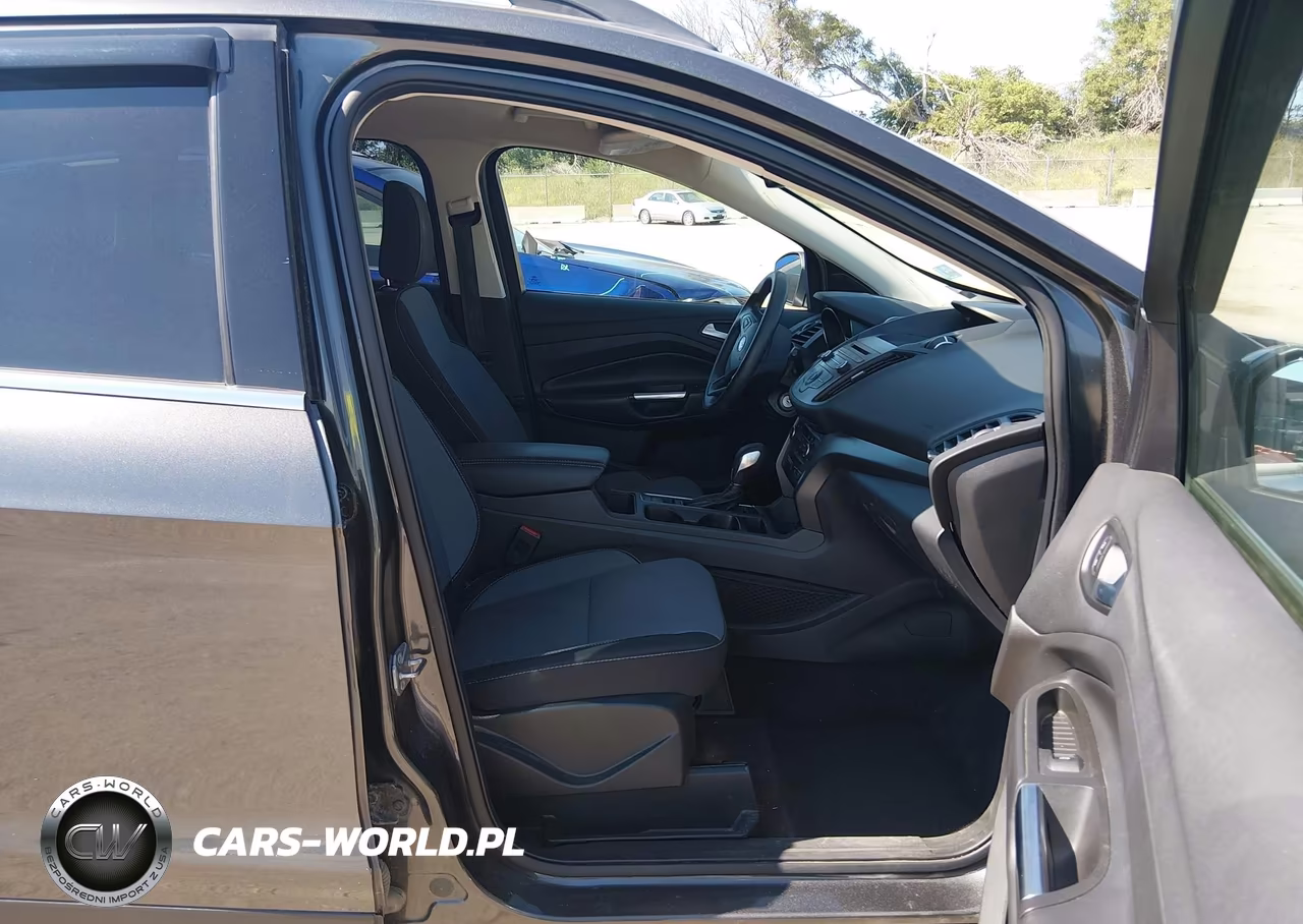 2018 Ford Escape Se VIN:1FMCU9GD0JUD07401 - 5