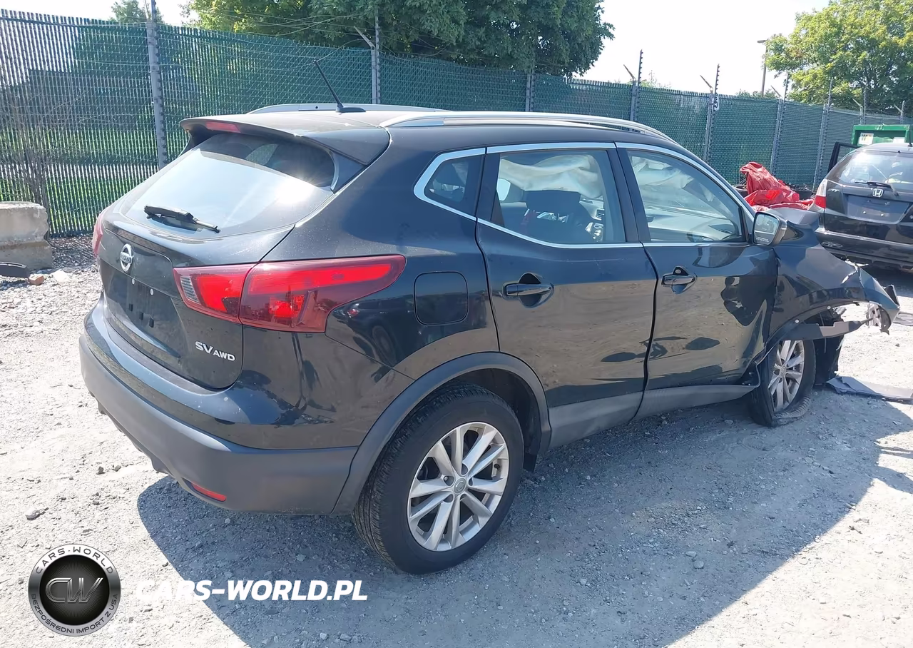 2018 Nissan Rogue Sport Sv VIN:JN1BJ1CR7JW252769 - 4