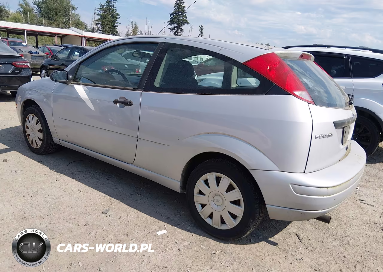2005 Ford Focus Zx3 VIN:3FAFP31N55R121735 - 3