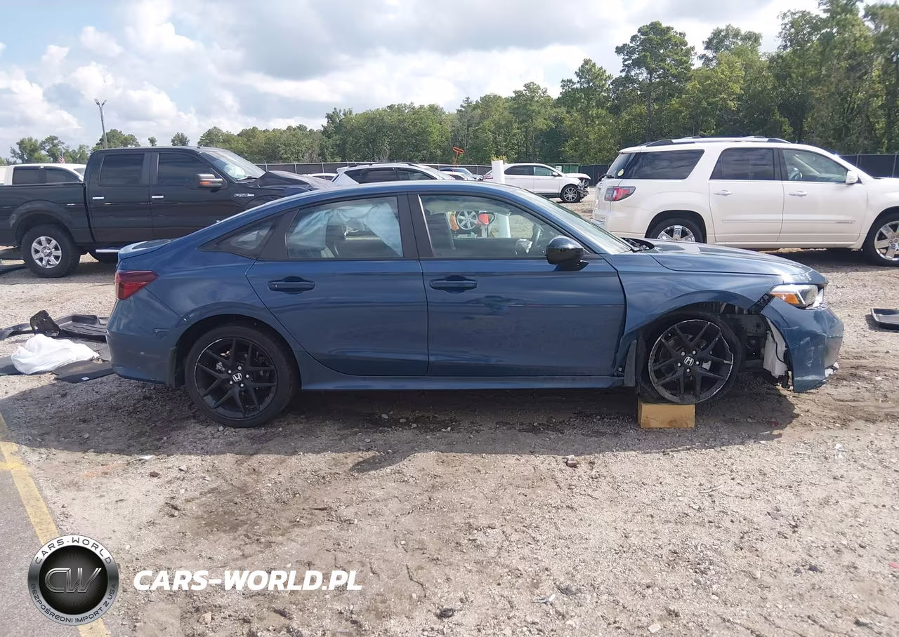 2025 Honda Civic Sport VIN:2HGFE2F52SH585271 - 13