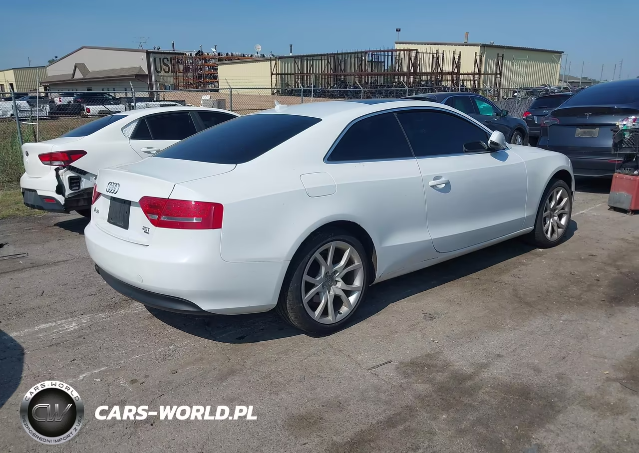 2012 Audi A5 2.0T Premium Plus VIN:WAULFAFR8CA004767 - 4