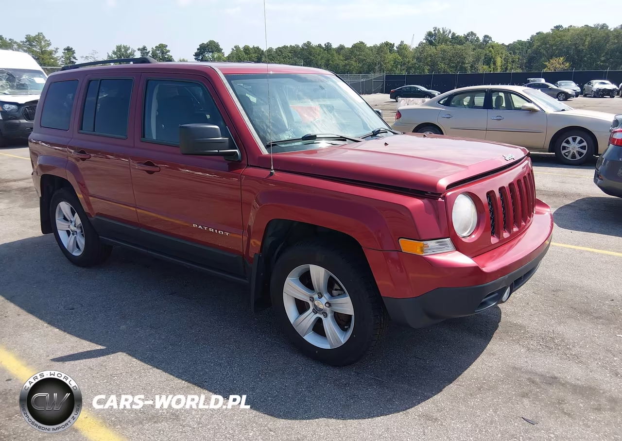 2014 Jeep Patriot Latitude – zdjęcie 1 z 11