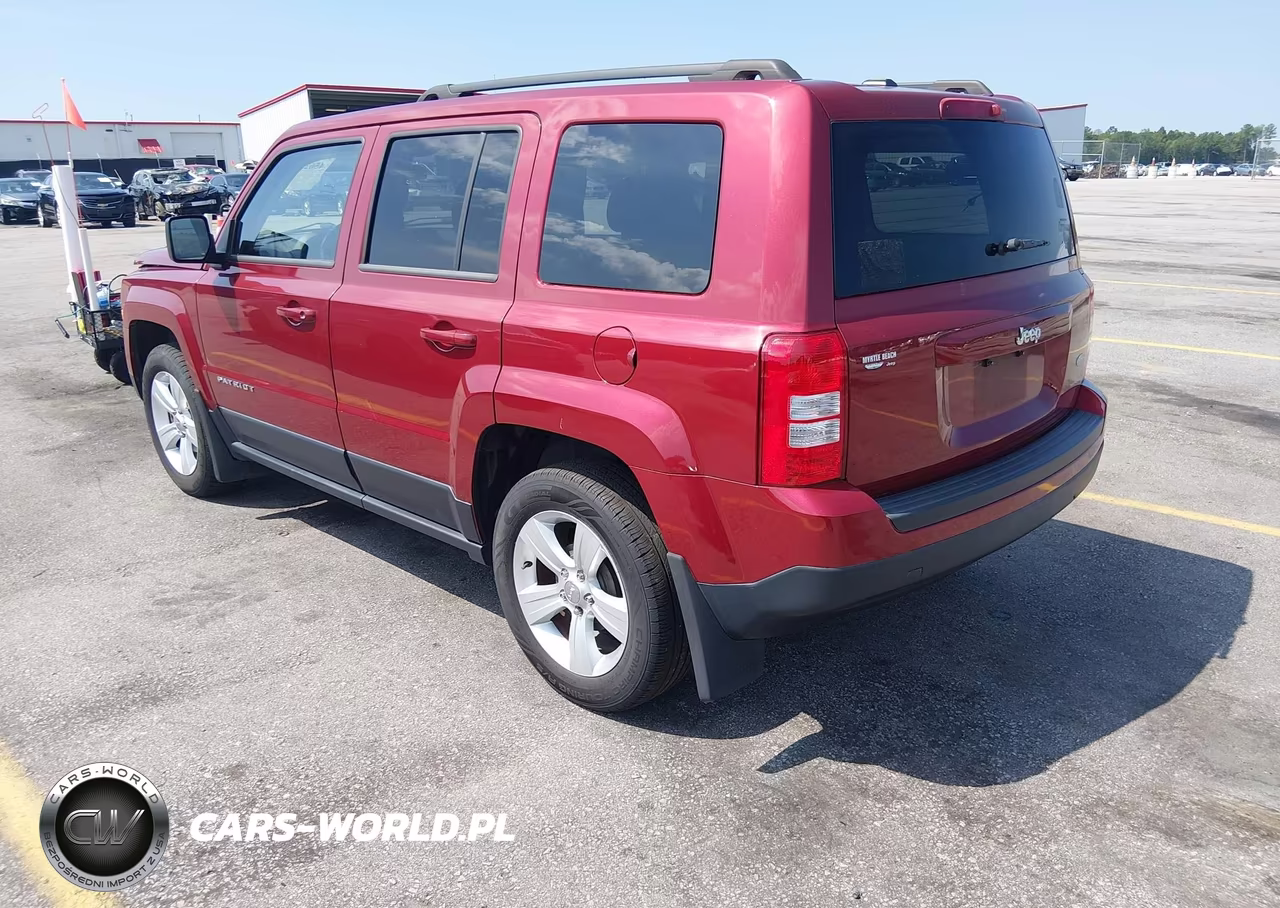 2014 Jeep Patriot Latitude VIN:1C4NJPFB9ED912694 - 3