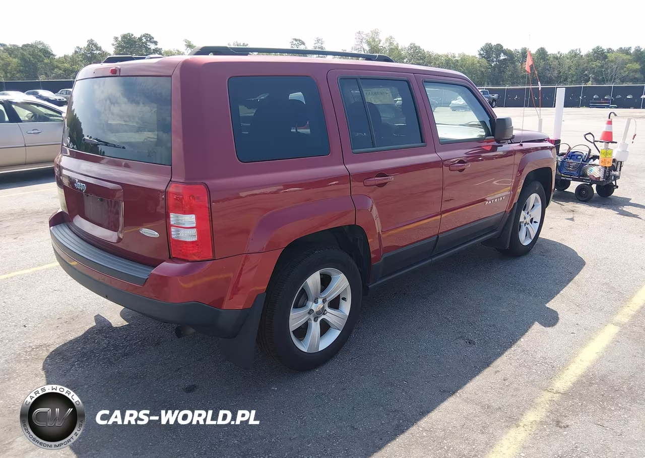 2014 Jeep Patriot Latitude VIN:1C4NJPFB9ED912694 - 4