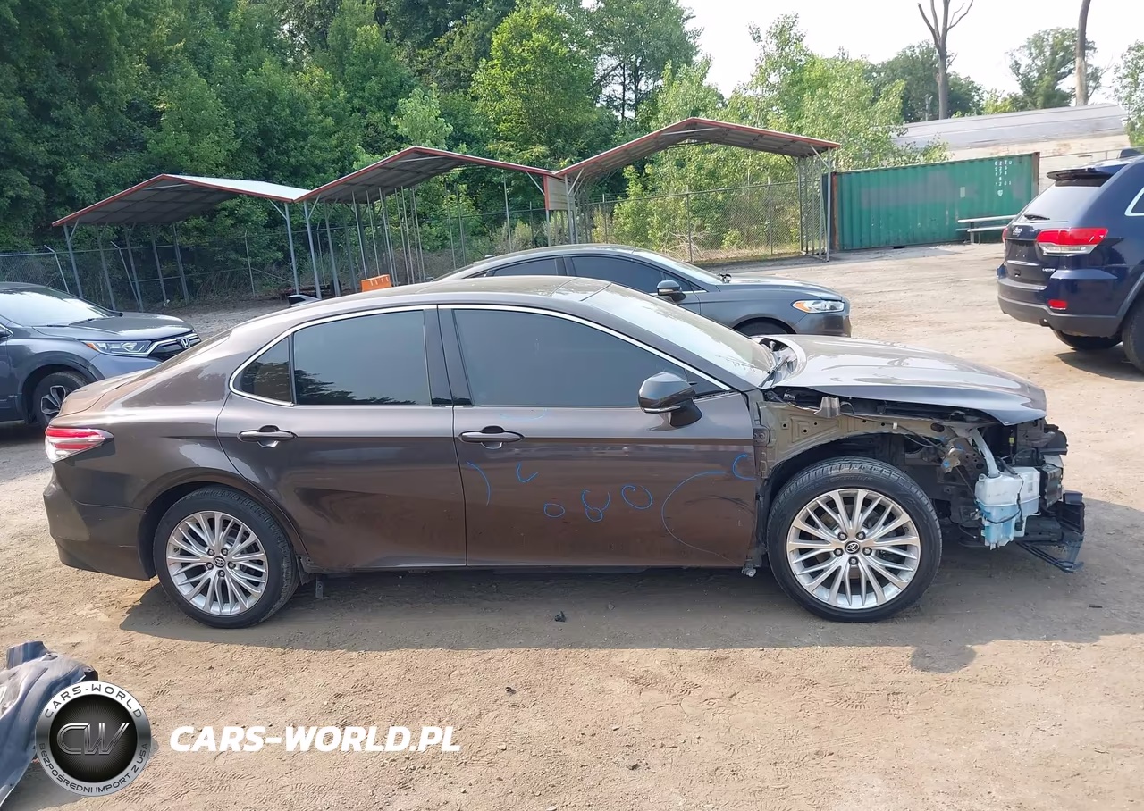 2018 Toyota Camry Xle VIN:4T1B11HK0JU150696 - 14