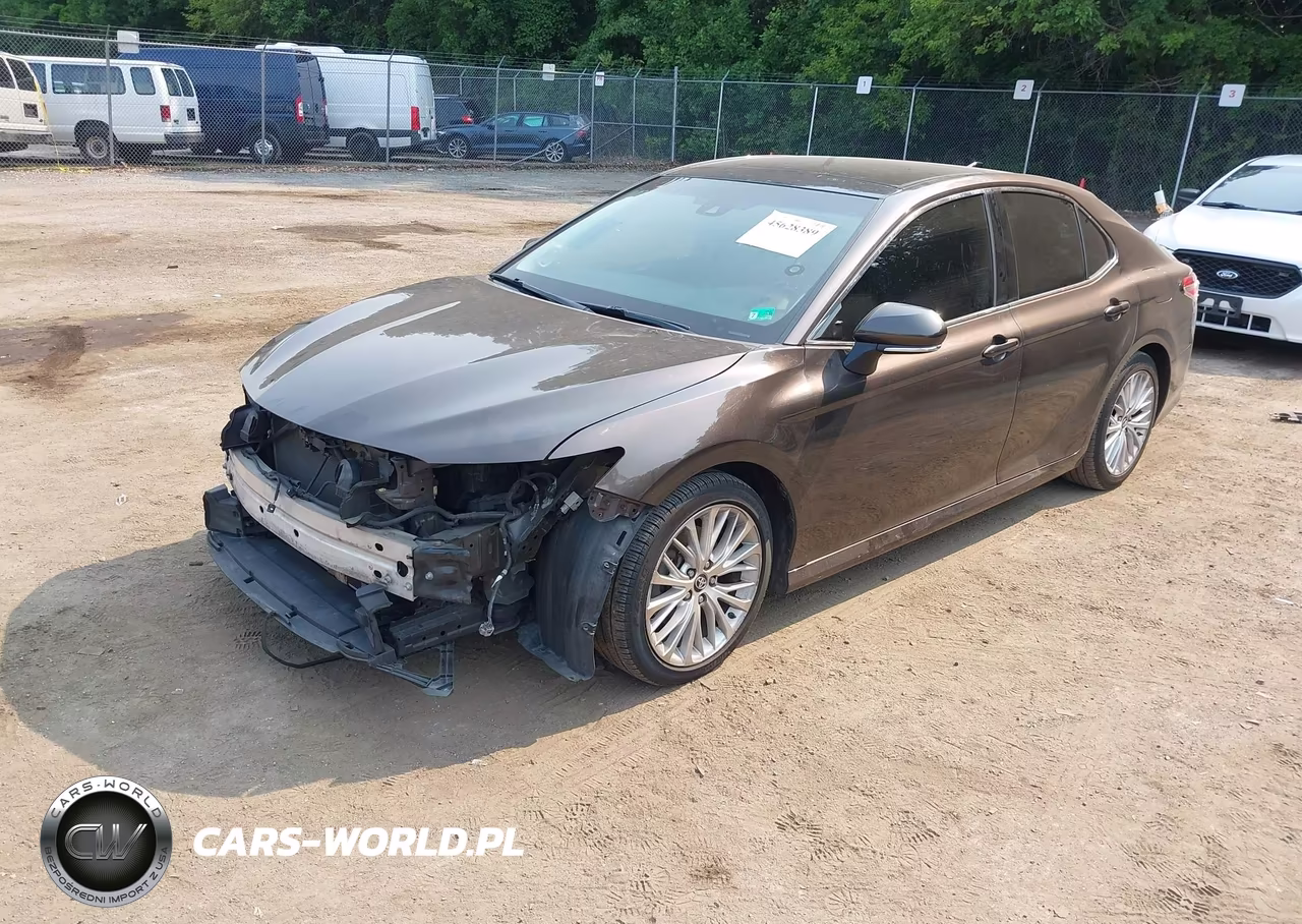 2018 Toyota Camry Xle VIN:4T1B11HK0JU150696 - 2