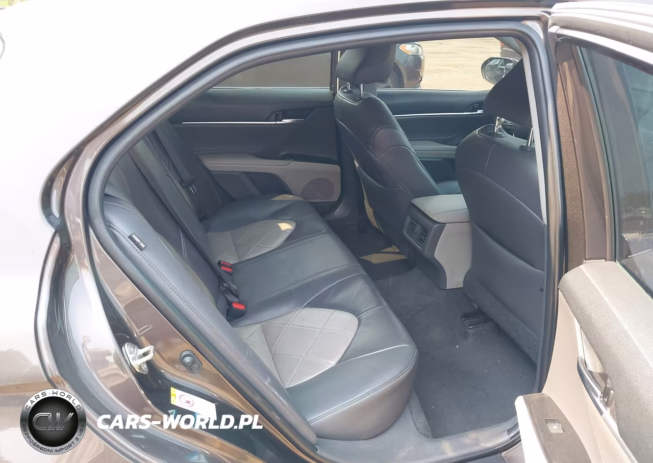 2018 Toyota Camry Xle VIN:4T1B11HK0JU150696 - 8