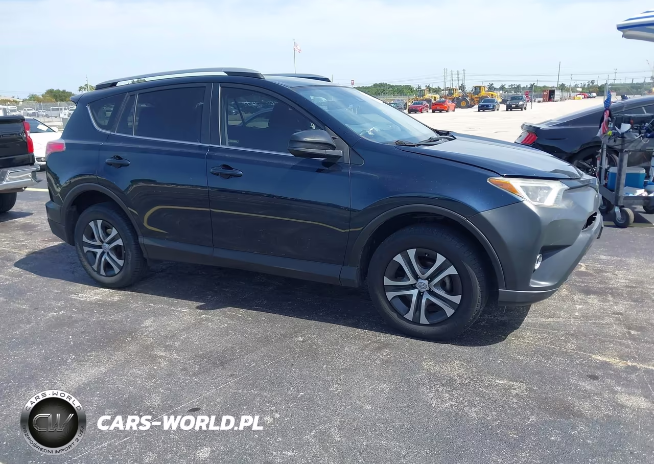 2018 Toyota Rav4 Le – zdjęcie 1 z 16