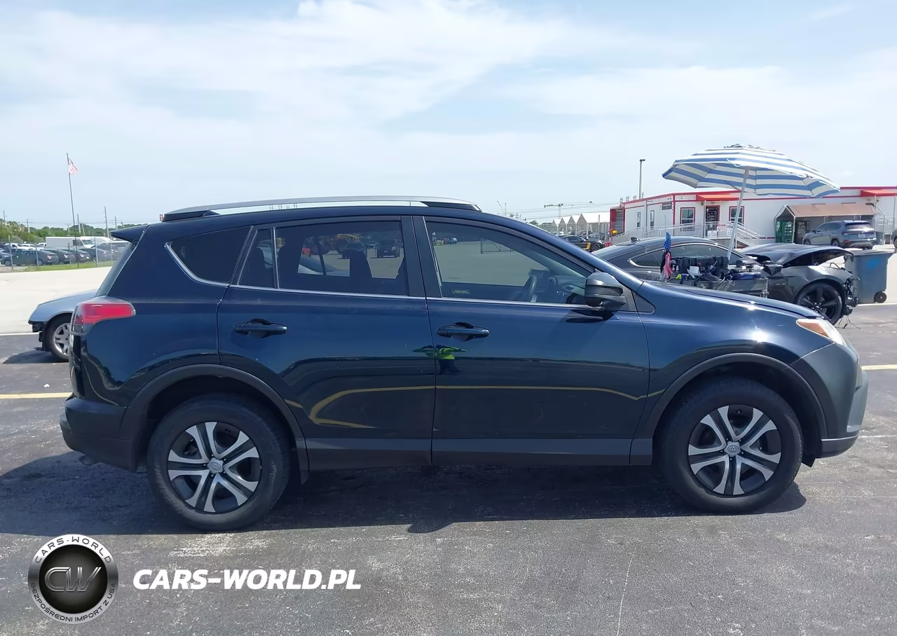 2018 Toyota Rav4 Le VIN:JTMZFREV0JD130966 - 13