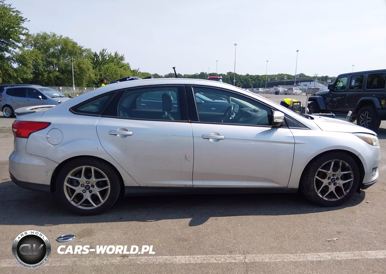 2015 Ford Focus Se VIN:1FADP3F24FL267209 - 13