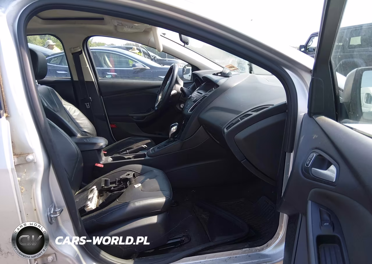 2015 Ford Focus Se VIN:1FADP3F24FL267209 - 5