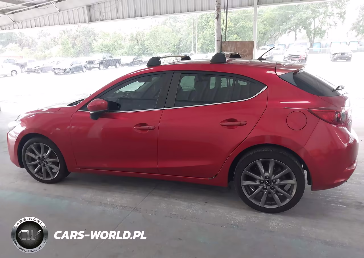 2018 Mazda Mazda3 Touring VIN:3MZBN1L32JM161919 - 14