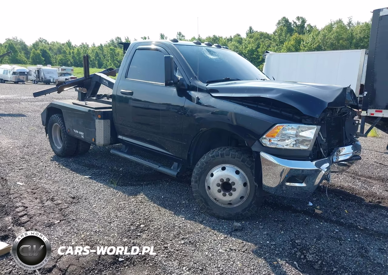 2017 Ram 3500 Chassis Tradesman-Slt