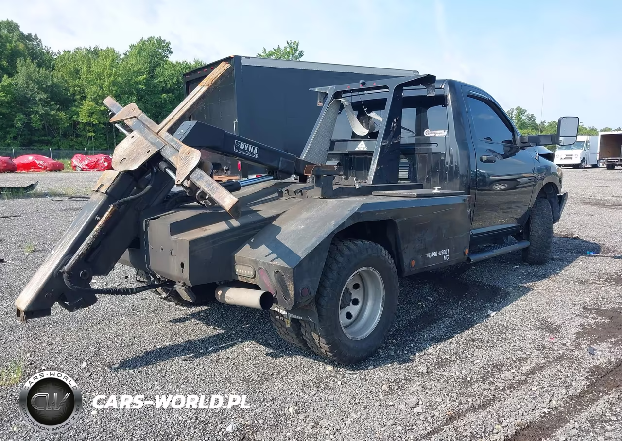 2017 Ram 3500 Chassis Tradesman-Slt VIN:3C7WRSAL5HG580361 - 4