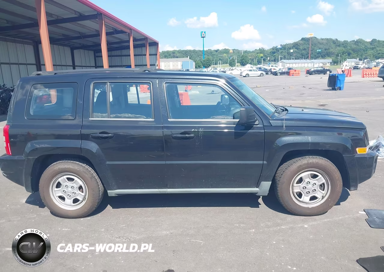 2010 Jeep Patriot Sport VIN:1J4NT2GB3AD589811 - 13
