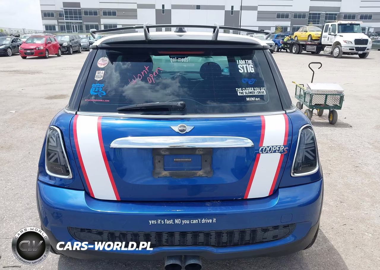 2008 Mini Cooper S VIN:WMWMF73518TT90663 - 14