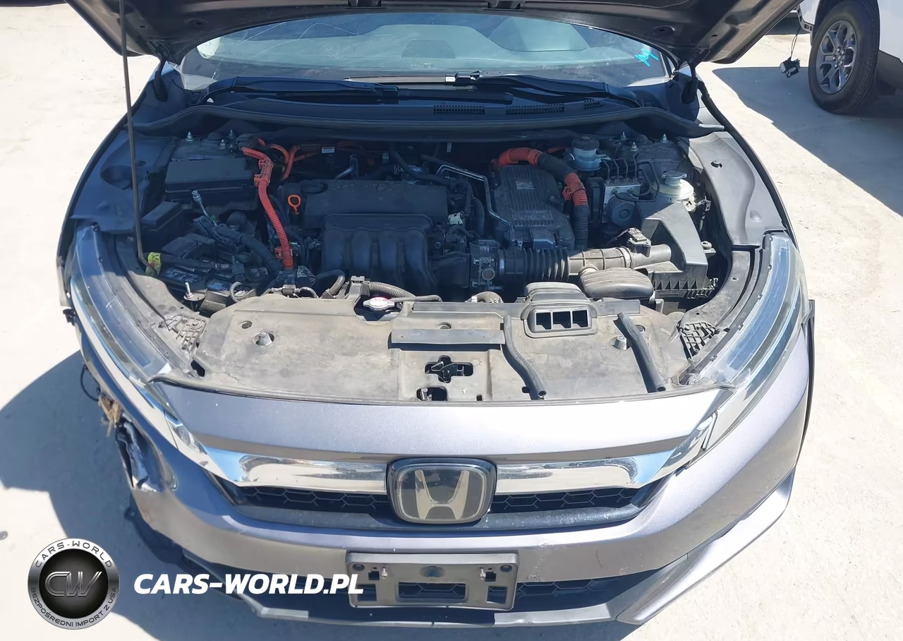 2018 Honda Clarity Plug-In Hybrid Touring VIN:JHMZC5F38JC008729 - 10