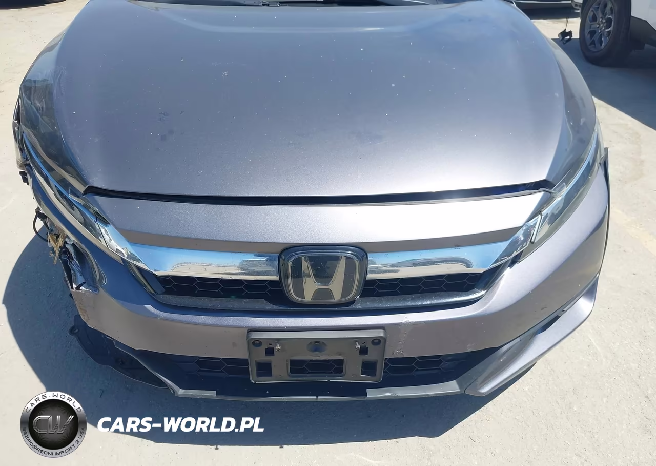 2018 Honda Clarity Plug-In Hybrid Touring VIN:JHMZC5F38JC008729 - 6