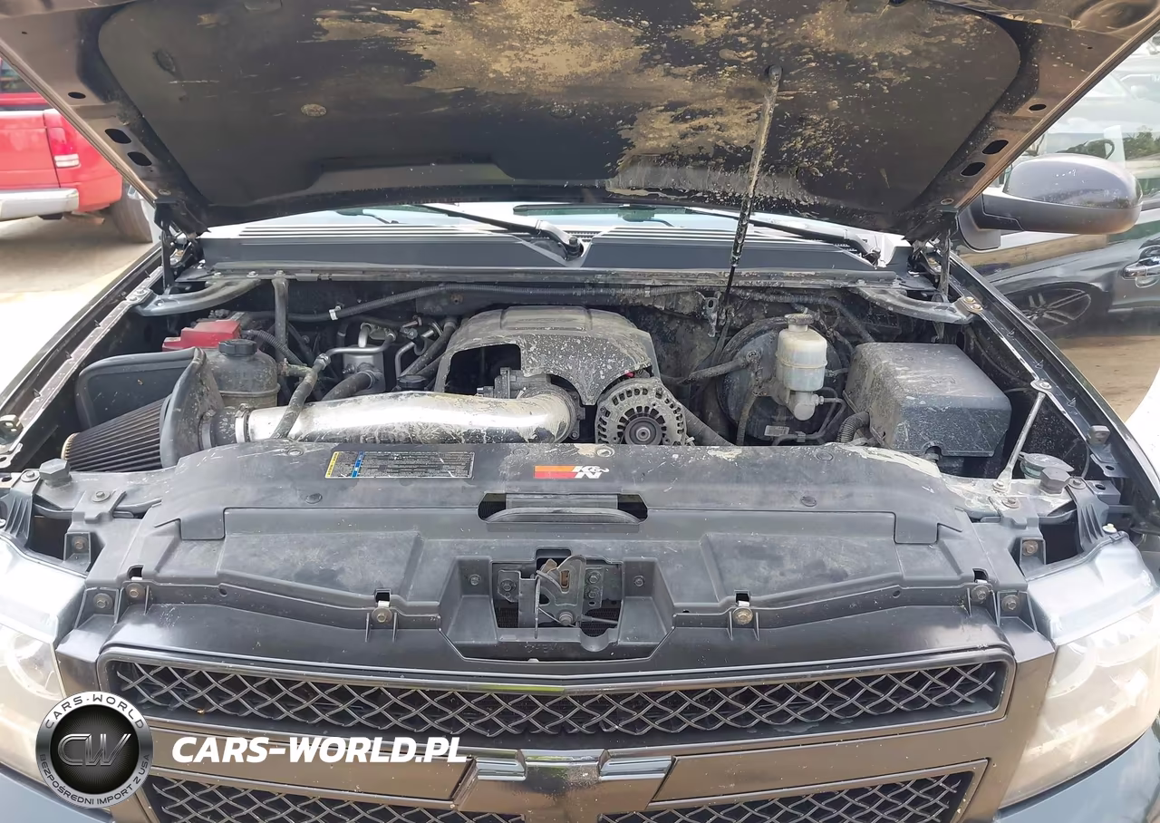 2010 Chevrolet Tahoe Ltz VIN:1GNUKCE06AR177498 - 10