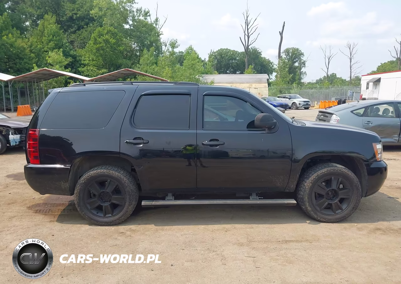 2010 Chevrolet Tahoe Ltz VIN:1GNUKCE06AR177498 - 13