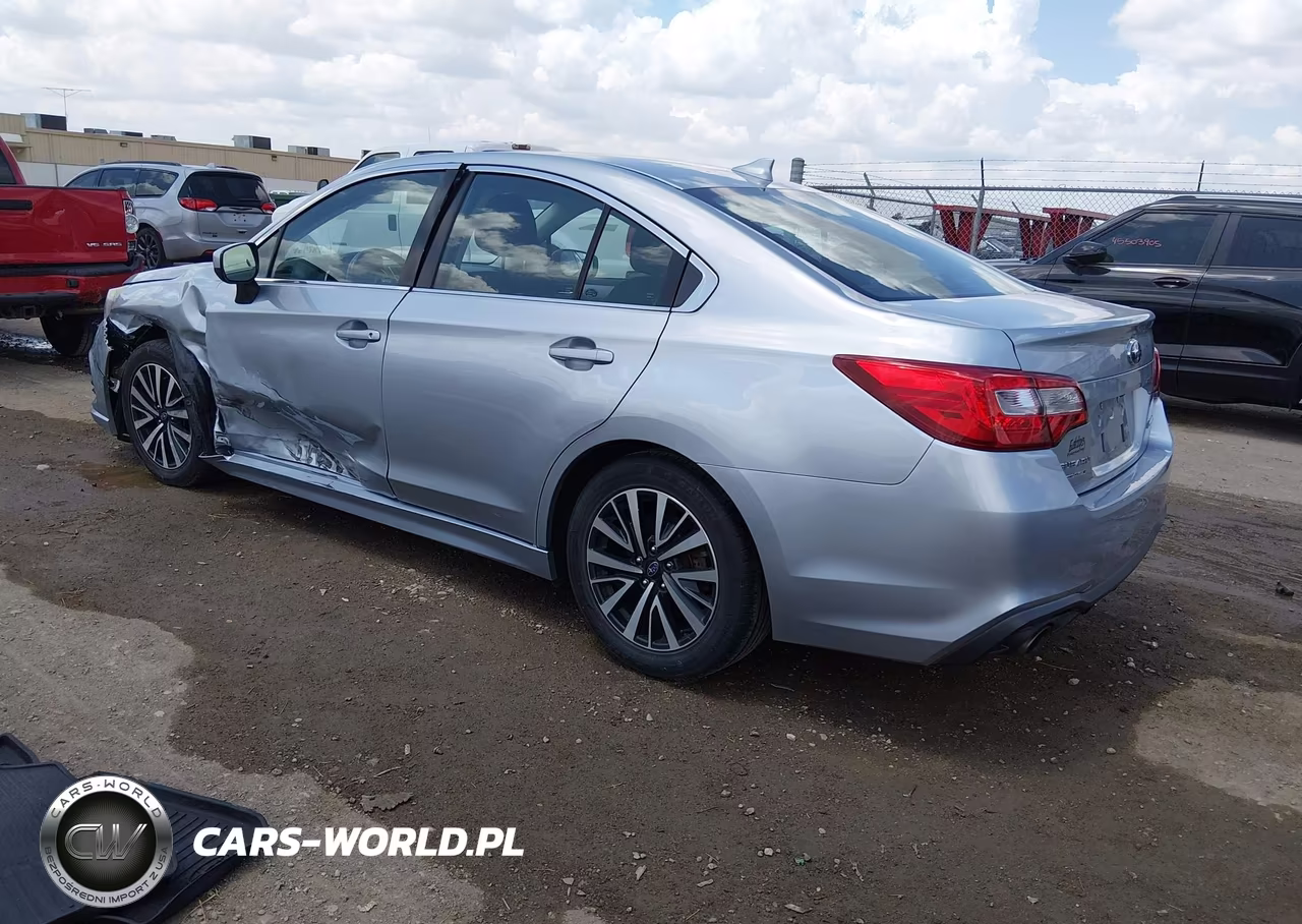 2018 Subaru Legacy 2.5I Premium VIN:4S3BNAC69J3040593 - 3