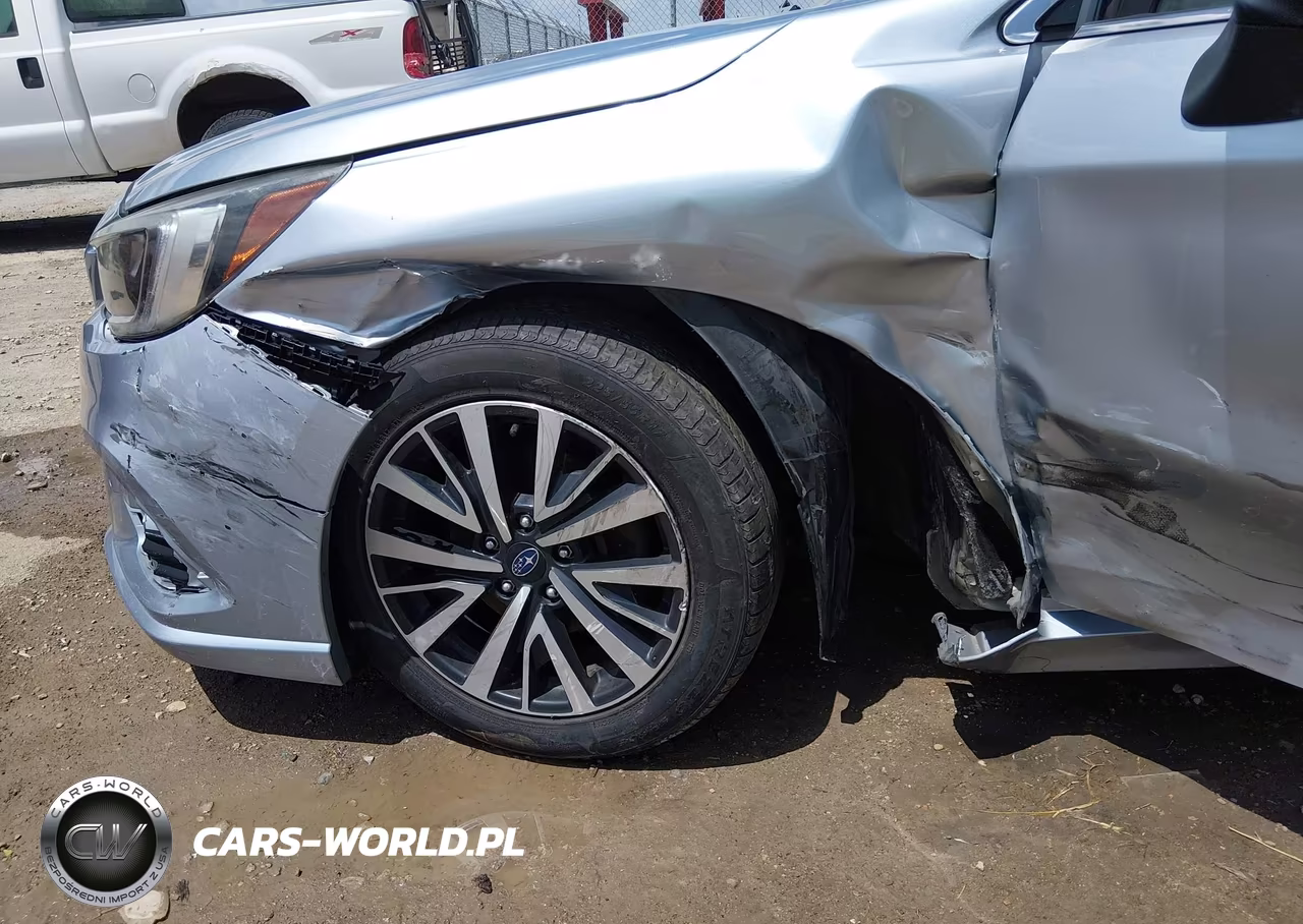 2018 Subaru Legacy 2.5I Premium VIN:4S3BNAC69J3040593 - 6