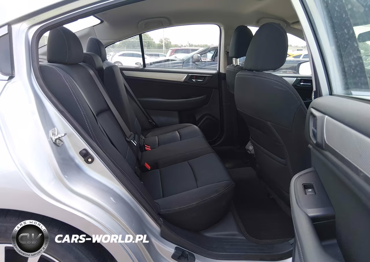2018 Subaru Legacy 2.5I Premium VIN:4S3BNAC69J3040593 - 8