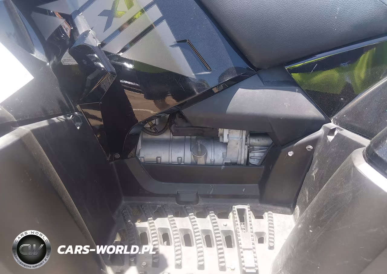 2015 Polaris Sportsman Xp 1000 VIN:4XASXE950FA226985 - 9