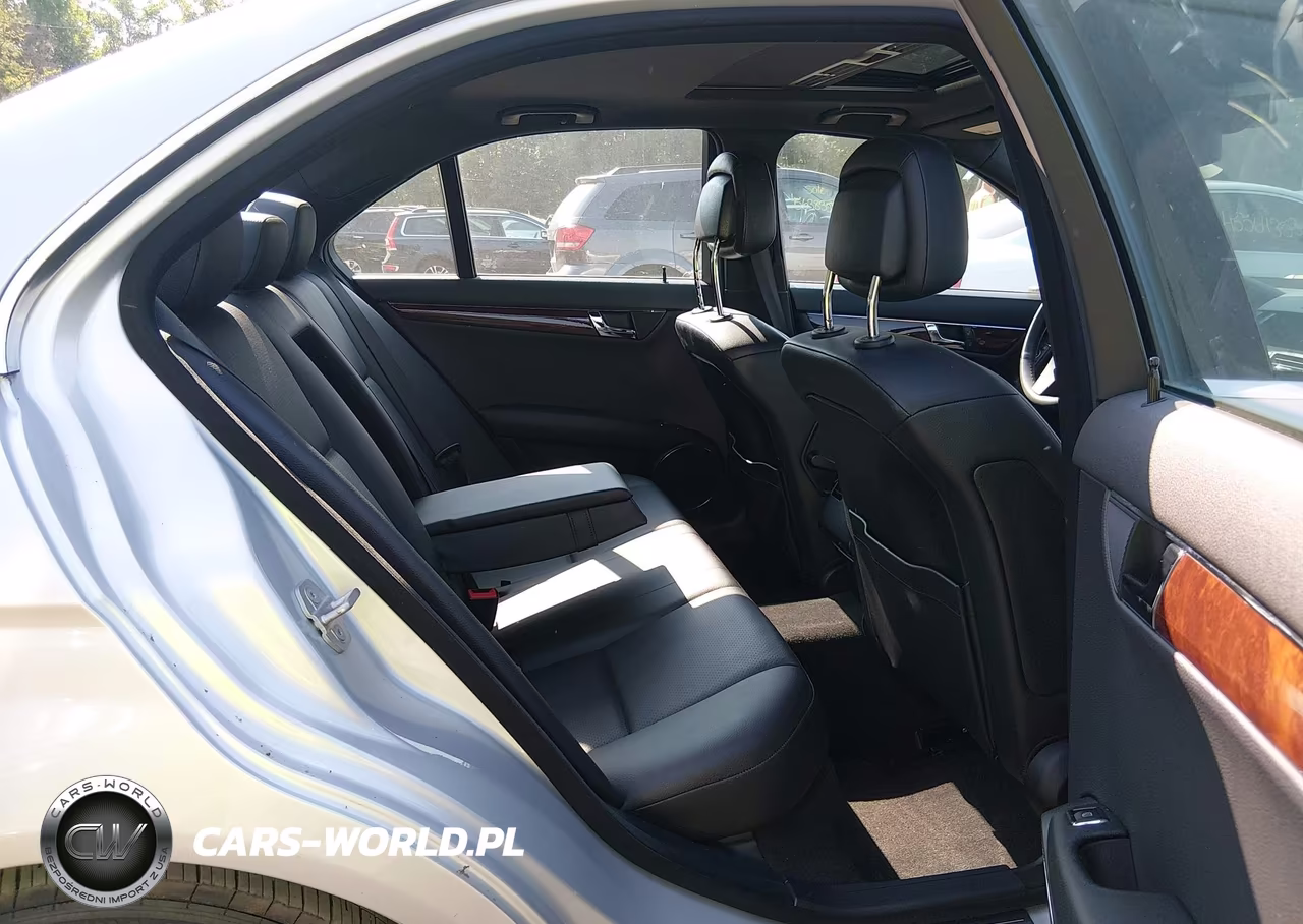 2010 Mercedes-Benz C 300 Luxury-Sport VIN:WDDGF5EB6AA392326 - 8