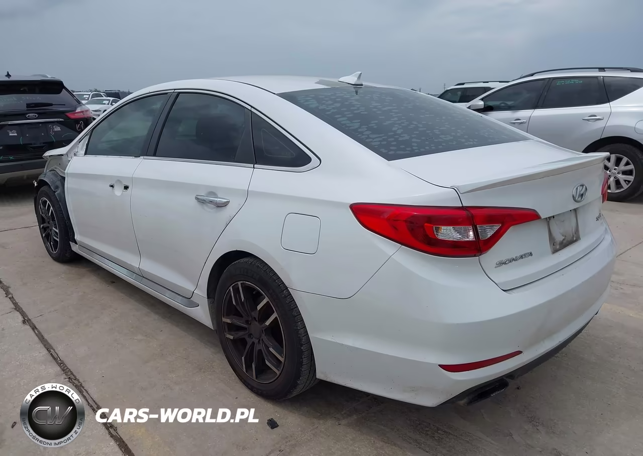 2015 Hyundai Sonata Sport VIN:5NPE34AF9FH043187 - 3