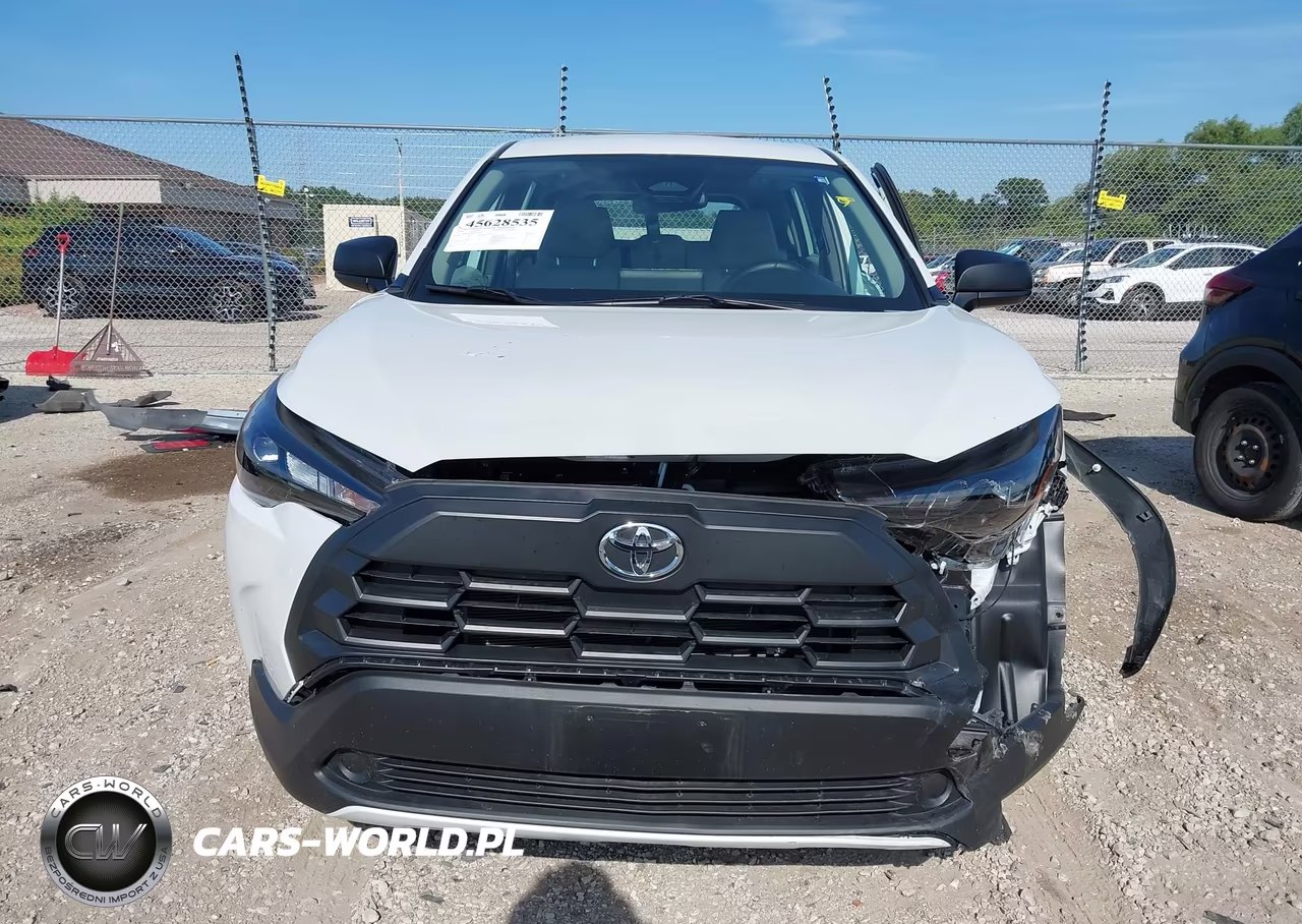 2026 Toyota Corolla Cross L VIN:7MUAAABGXTV151811 - 12