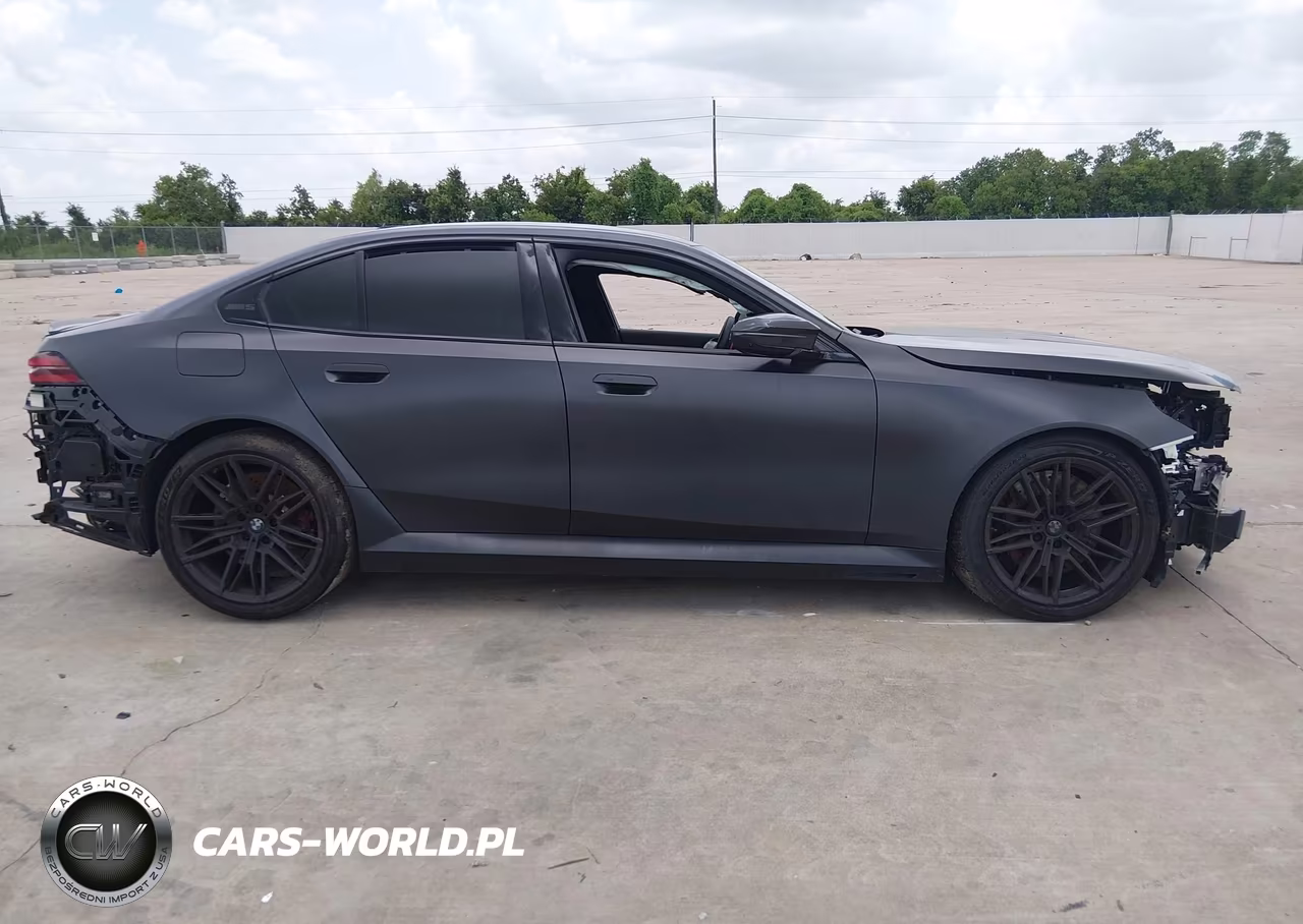 2026 BMW M5 VIN:WBS83FK00TCV72241 - 13