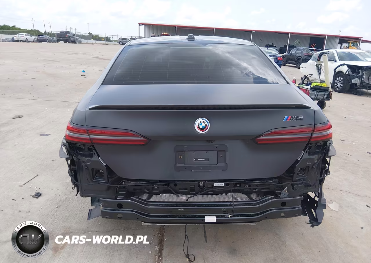 2026 BMW M5 VIN:WBS83FK00TCV72241 - 6