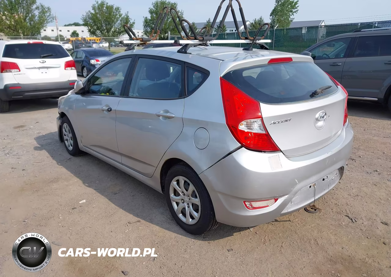 2012 Hyundai Accent Gs VIN:KMHCT5AE9CU043627 - 3