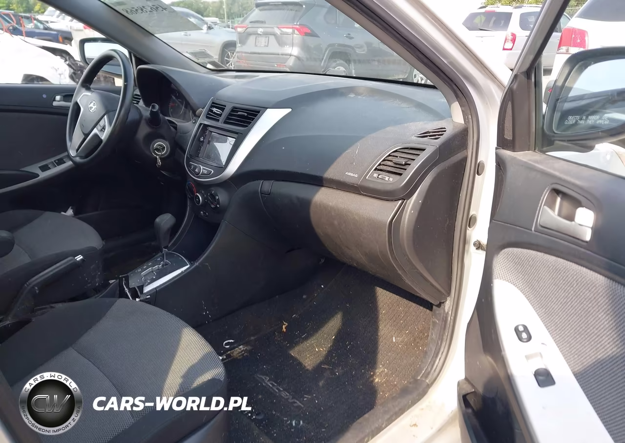 2012 Hyundai Accent Gs VIN:KMHCT5AE9CU043627 - 5